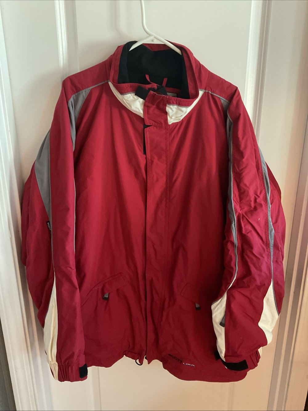 Scott USA - Red and Gray Full Zip Winter Coat with Cream Accents - No Hood - XL